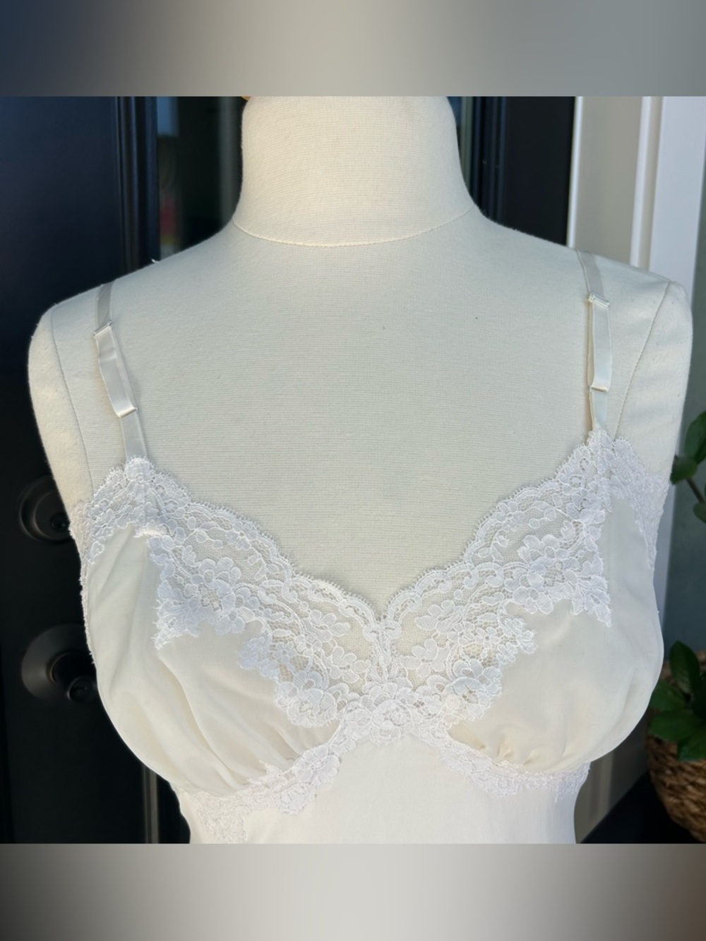 Vintage 60's White Full Slip Lace Nylon Slip Dress Size Small - Picture 2 of 10